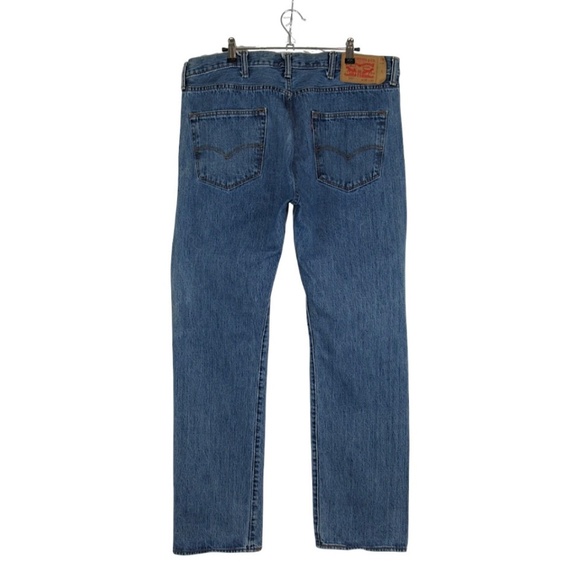 Mens Levi’s 501 Button Fly Size 38X34 Straight Leg Denim Jeans - Picture 3 of 13